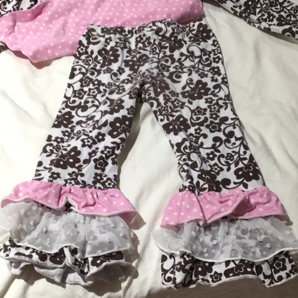 Flap Happy 2T mixed print ruffled outfit worn once - Picture 7 of 8